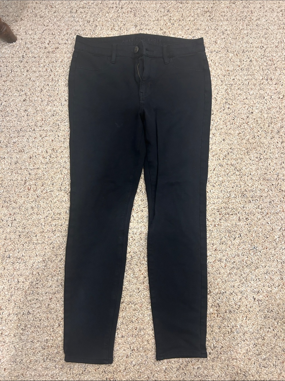 American Eagle women's black super stretch jeggings